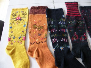 kirjottuja sukkia